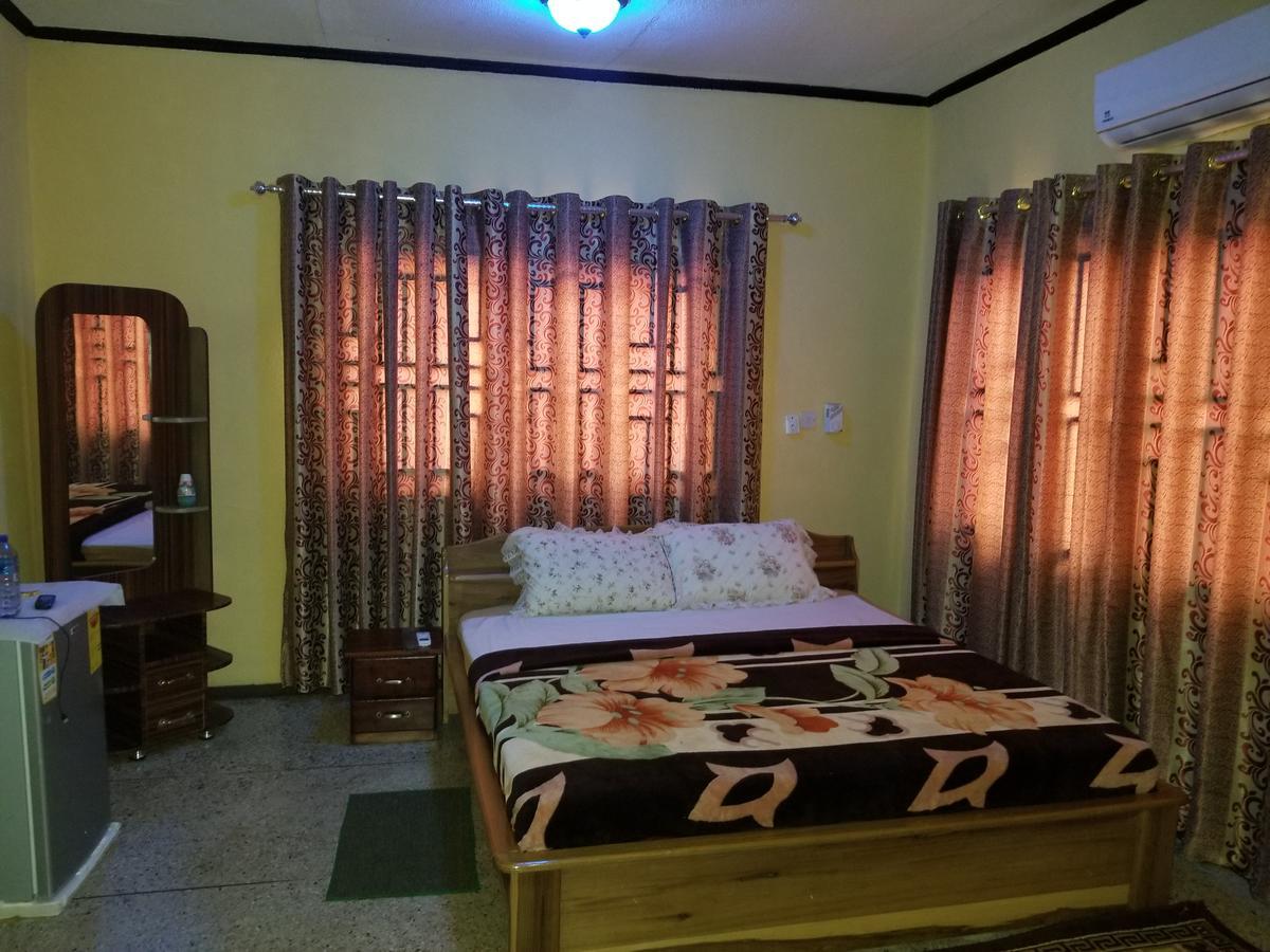 Nass Lodge Sunyani Eksteriør bilde